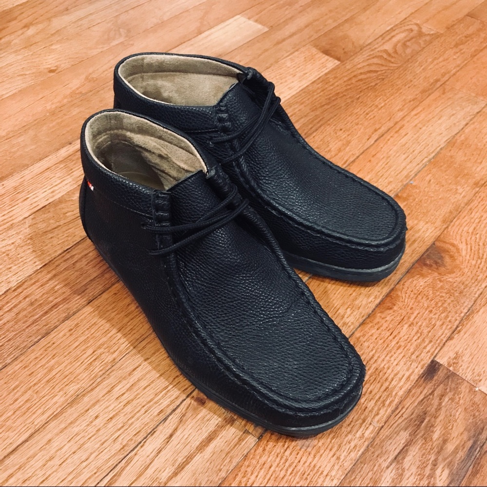 Black Loafers | Hush Puppies